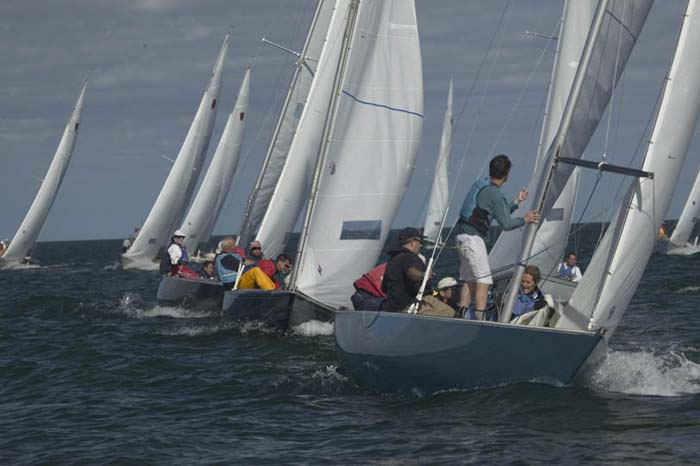 100_8133 - sail 220